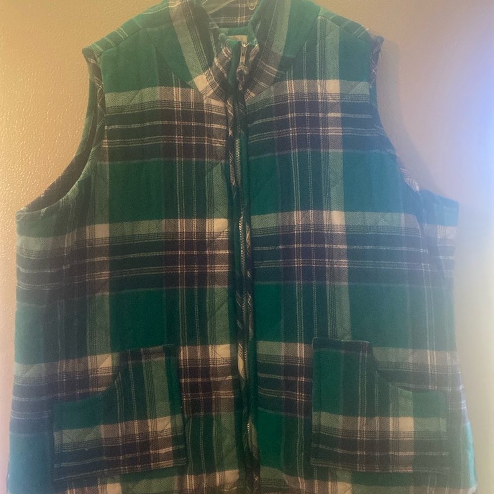 Vest size 22/24w
